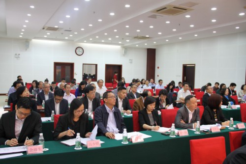 A realização do “Fórum sobre o 13.º Plano Quinquenal relativo ao Aprofundamento da Cooperação Regional para Promover o Desenvolvimento da Diversificação Adequada da Economia de Macau” correu de forma satisfatória